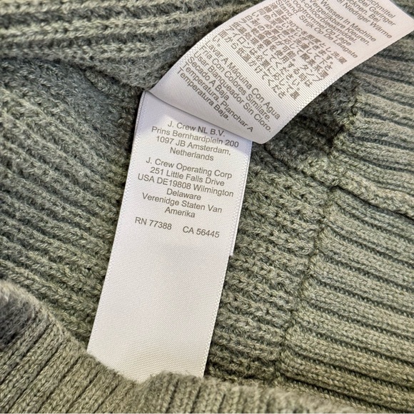 J.Crew men’s sweater (size xl) hunter green.  Pre-owned - Picture 12 of 15